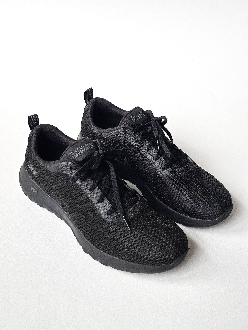 Skechers GOwalk Joy Paradise Black Athletic Walking Sneakers Women’s 9